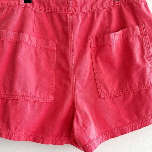 Universal Threads Women's Dusty Red Cotton Shorts, Size 14 - Picture 15 of 16